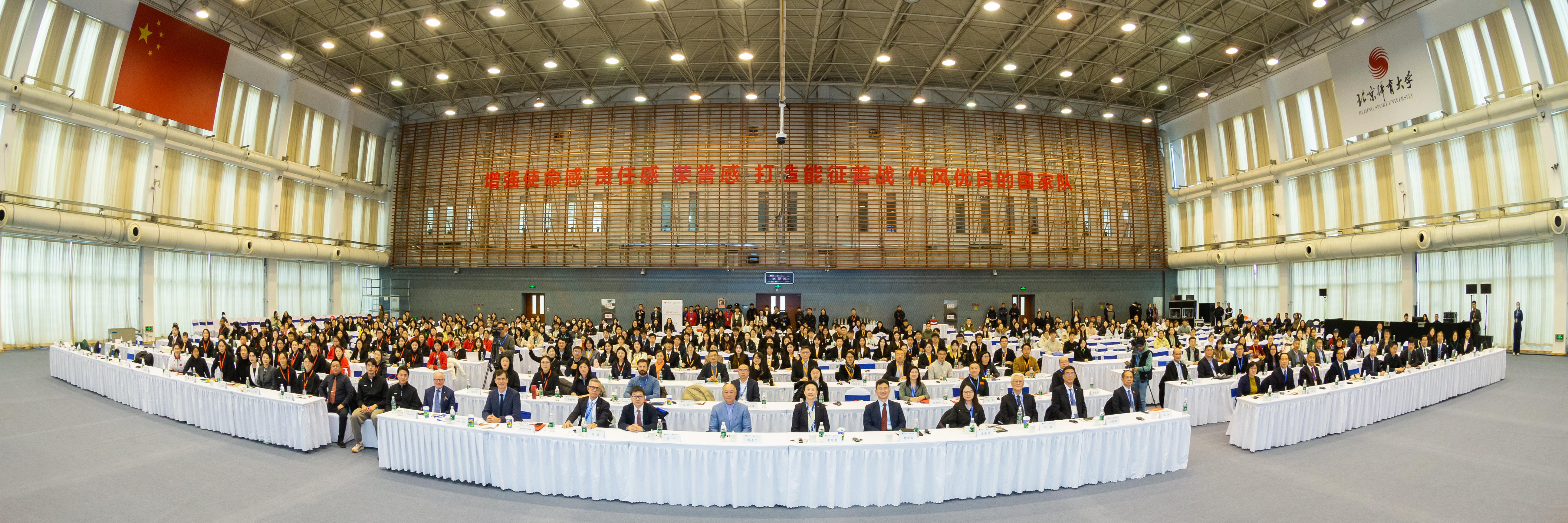 1cb5563693854de9bf34b18a00e04100