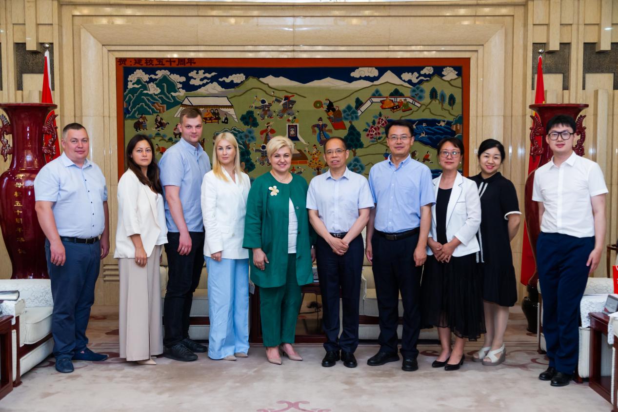 10794cb950ff43e1a2d148bfe39a6264